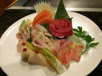 Toyo Japanese Sushi & Hibachi