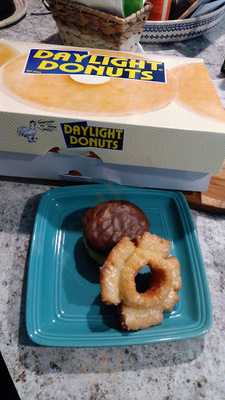 Daylight Donuts