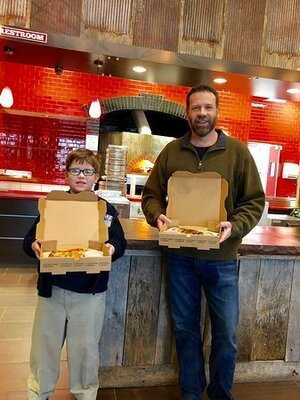 Earth And Stone Wood Fired Pizza