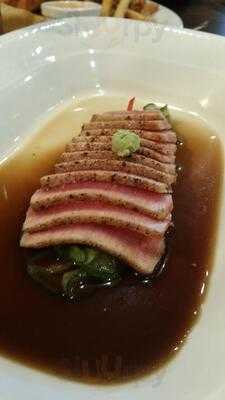 Broadway Grill & Tavern