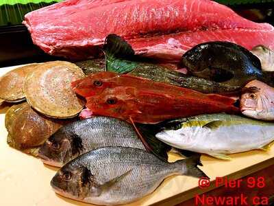 Pier 98 Sushi Bar & Grill