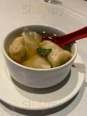 China Gourmet & Sushi & Lounge