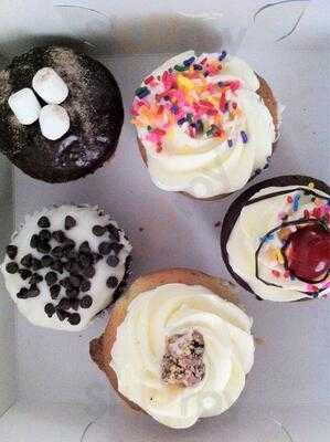 Mr. Cupcakes