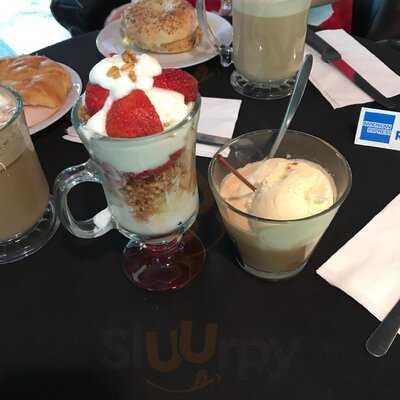 Astoria Caffe & Wine Bar