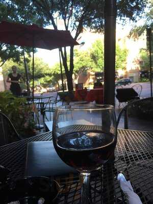 Astoria Caffe & Wine Bar