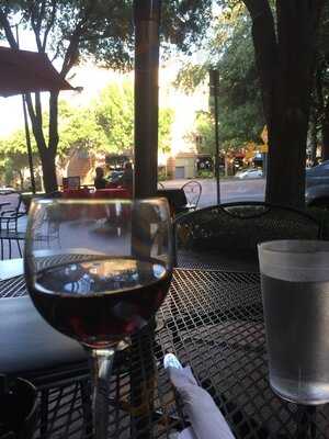 Astoria Caffe & Wine Bar