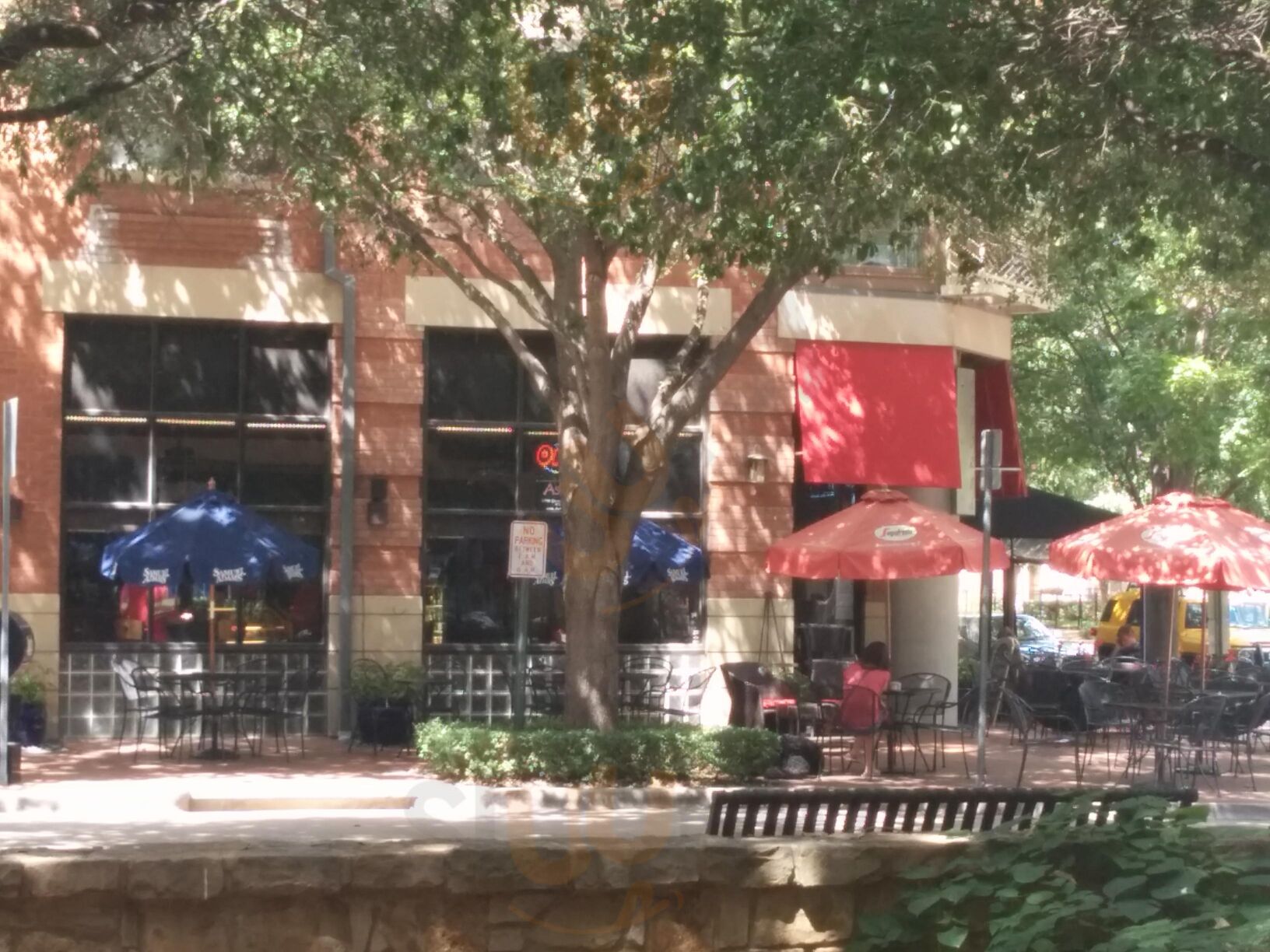 Astoria Caffe & Wine Bar