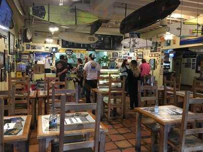 Olas De Carlos Surf Grill