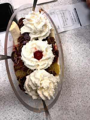 Oberweis Ice Cream And Dairy Store