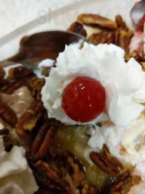 Oberweis Ice Cream And Dairy Store