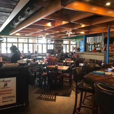 Manny's Uptown Tex-mex