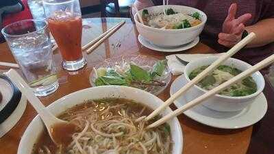 Pho Miss Saigon
