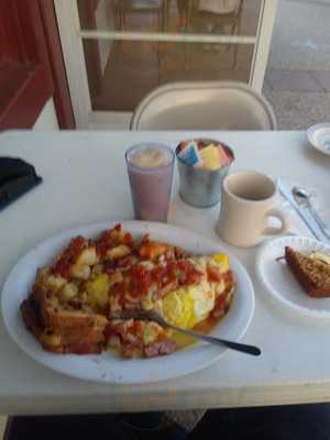 Dorothy's Chuck Wagon Cafe