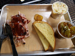 Clyde's Bbq