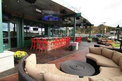 Jake N Joes Sports Grille - Waltham