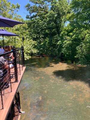 Cold Springs Inn & Brewing Company