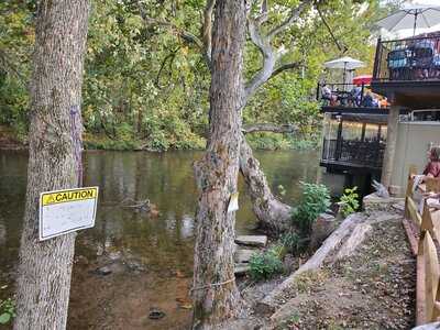 Cold Springs Inn & Brewing Company