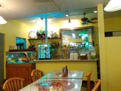 Le's Vietnamese Restaurant