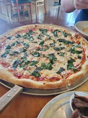 Bacci's Pizza And Pasta