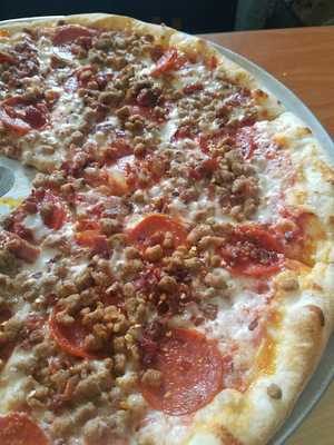 Bacci's Pizza And Pasta