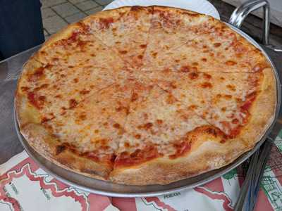 Frank's Pizza Pasta & Wings