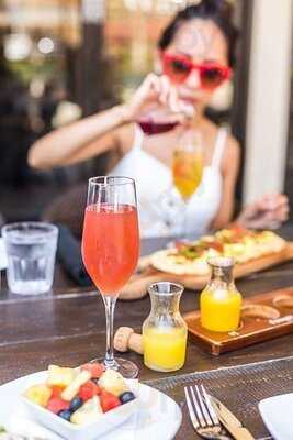 Relm Camarillo Wine & Beer Bistro