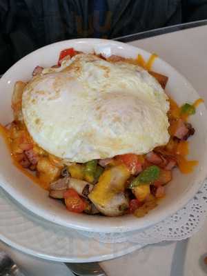 Effie's Restaurant & Bar