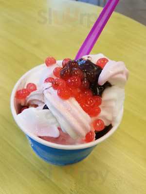 32 Degrees Yogurt Bar