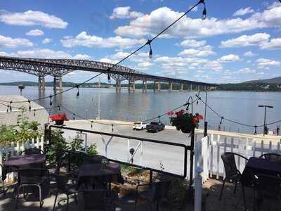 Pamela's On The Hudson