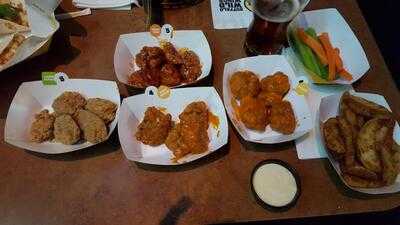 Buffalo Wild Wings Grill