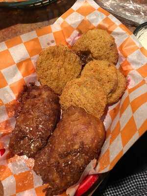 Big Tom's Backyard Grill & Bar