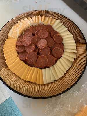 Tony's Sausage House