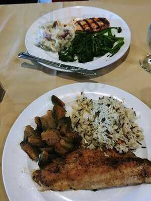 Redstone Grill, With Bar & Patio