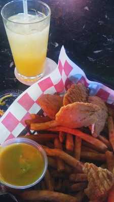 Johnny Joe's Sports Bar And Grill