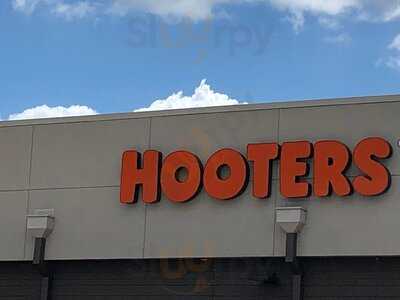 Hooters