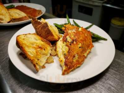 Buddy Buckles Bistro