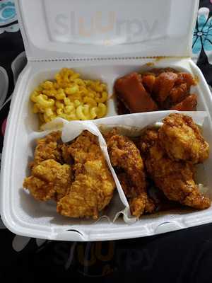 Momma G's Soul Food And Jamaican Restaurant