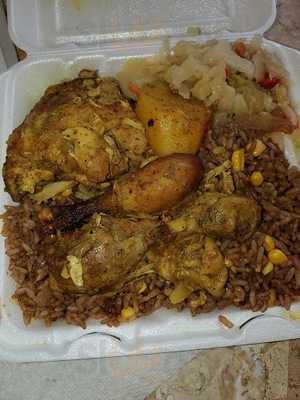 Momma G's Soul Food And Jamaican Restaurant