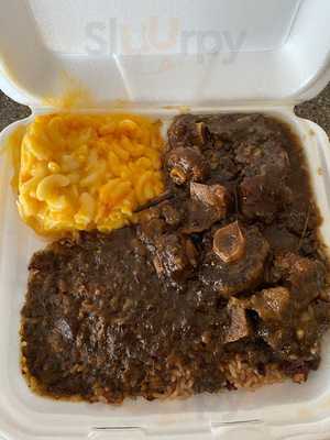 Momma G's Soul Food And Jamaican Restaurant