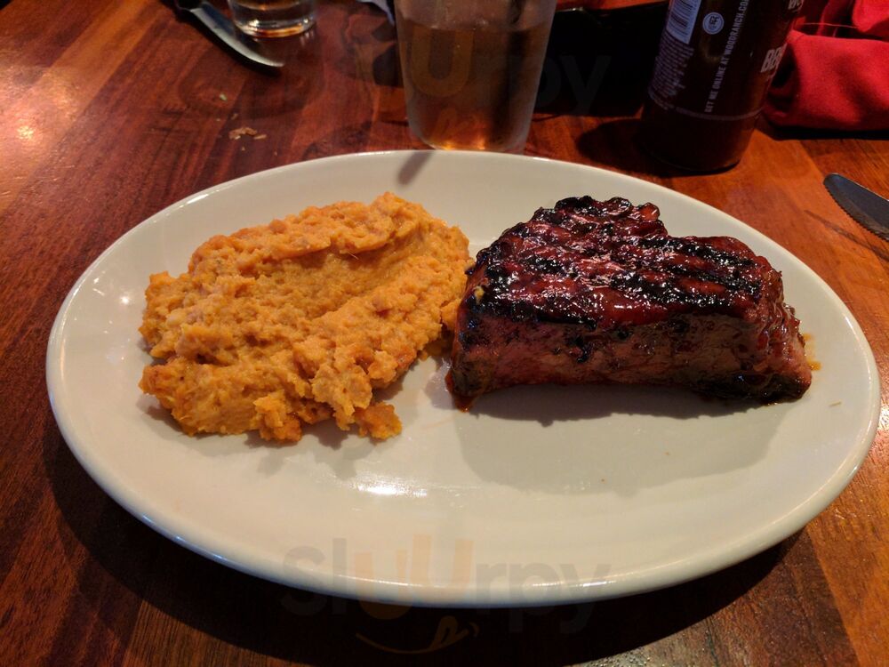 Wood Ranch Bbq & Grill