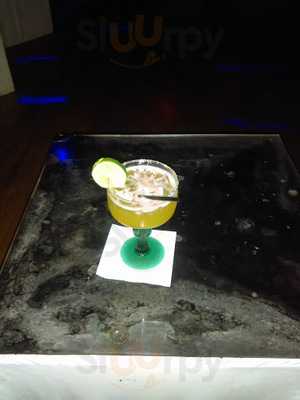 La Oficina Bar And Grill Restaurant