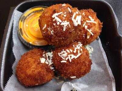 Mix N Mac - Mac & Cheese