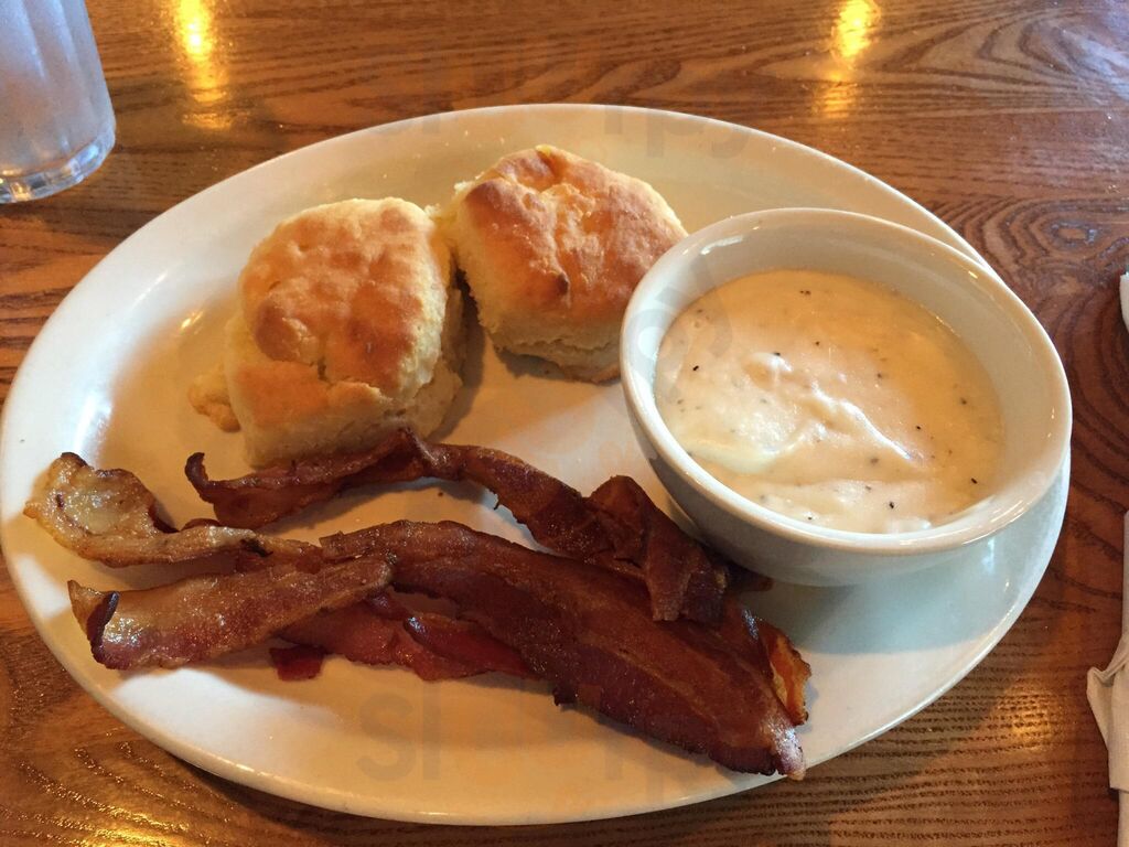 Cracker Barrel Old Country Strore Restaurant