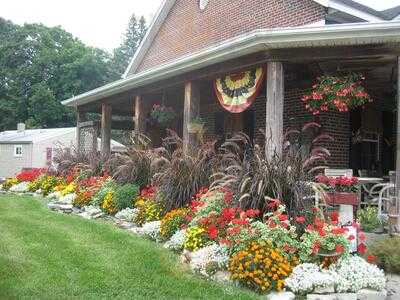 Teaberries & Heart Of Country