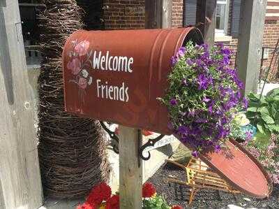 Teaberries & Heart Of Country