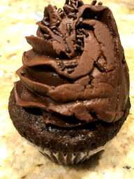 Camarillo Cupcake