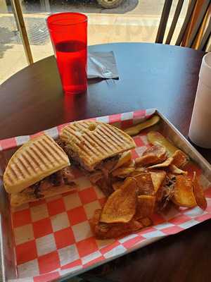 Mat's Cafe & Catering