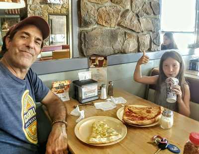 Frank's Pizza And Restaurant