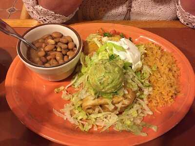 El Guajillo Mexican Restaurant