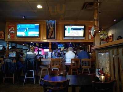 Cricketers British Pub & Restaurant